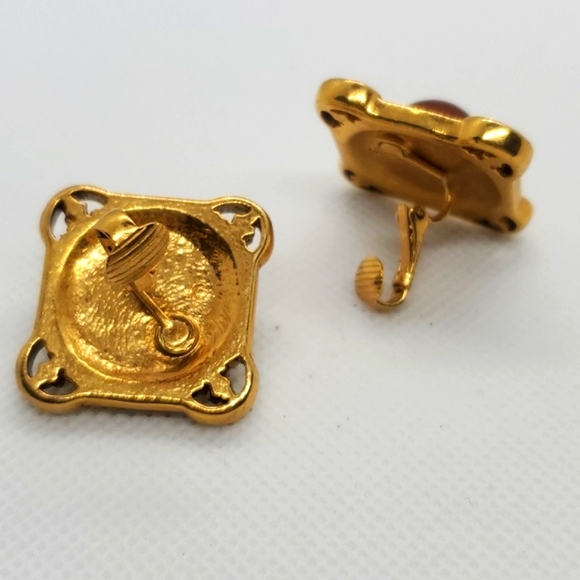 Vintage Gold and Orange Acryllic Clip-on Earrings - Picture 2 of 3